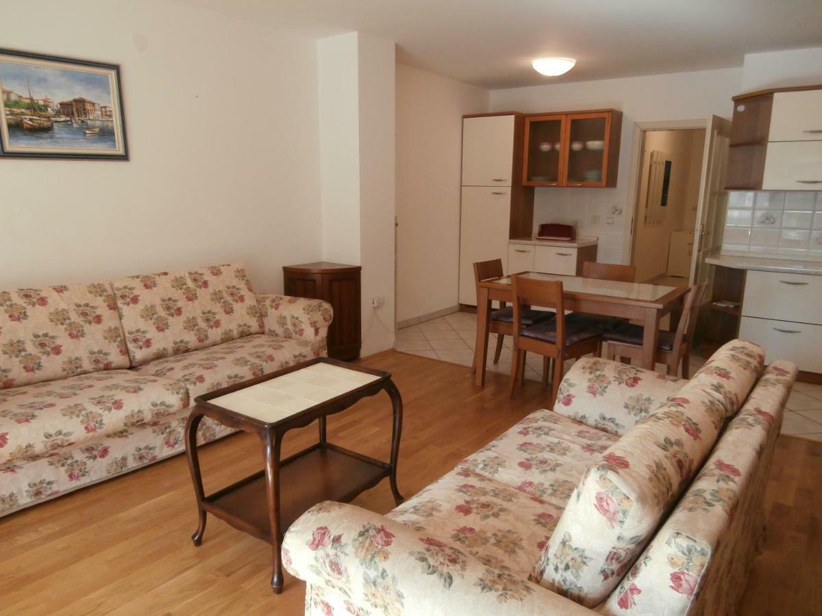 Miki Apartment Porec Luaran gambar